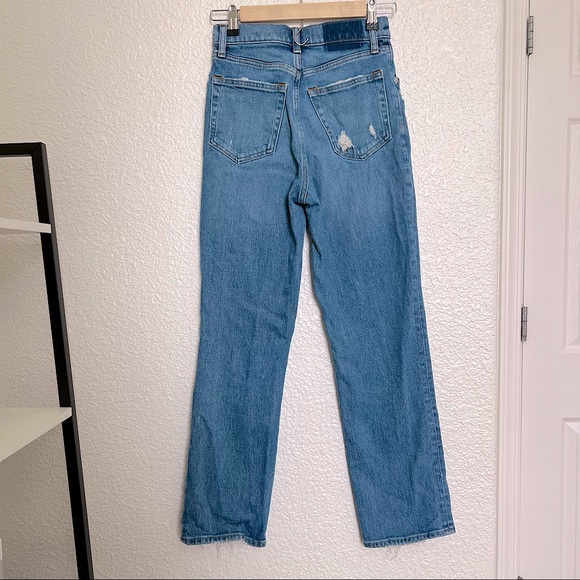 Abercrombie & Fitch Ultra High Rise 90s Straight Jean - Picture 4 of 5